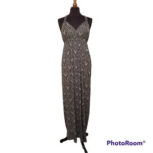 Womens Maxi Dress Size Medium Black White Vneck Halter
